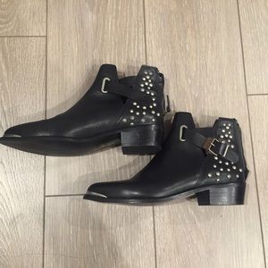 Never worn Zara leather boots sz 39